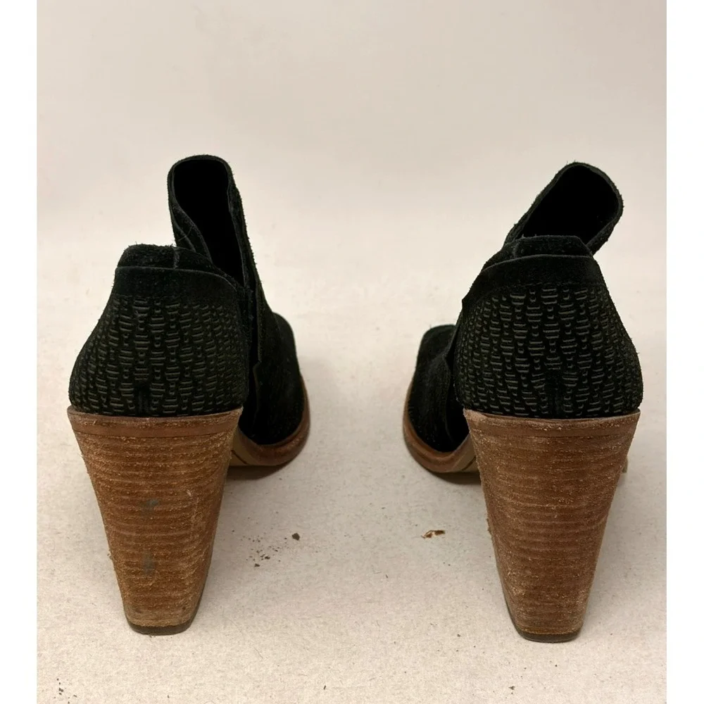 Vince Camuto Black Peep Toe Cutout Suede Booties Heels Women's US 7.5 M Ankle
